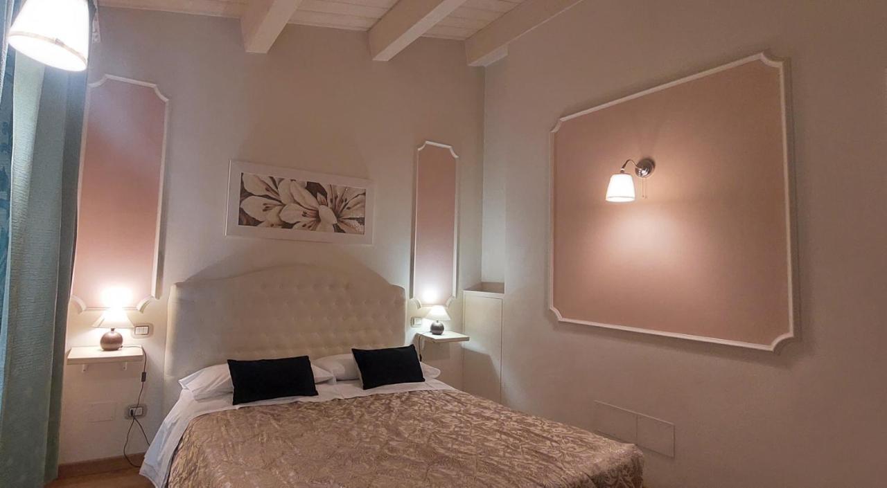 포르토 산텔피디오 Il Piccolo Giglio B&B 외부 사진