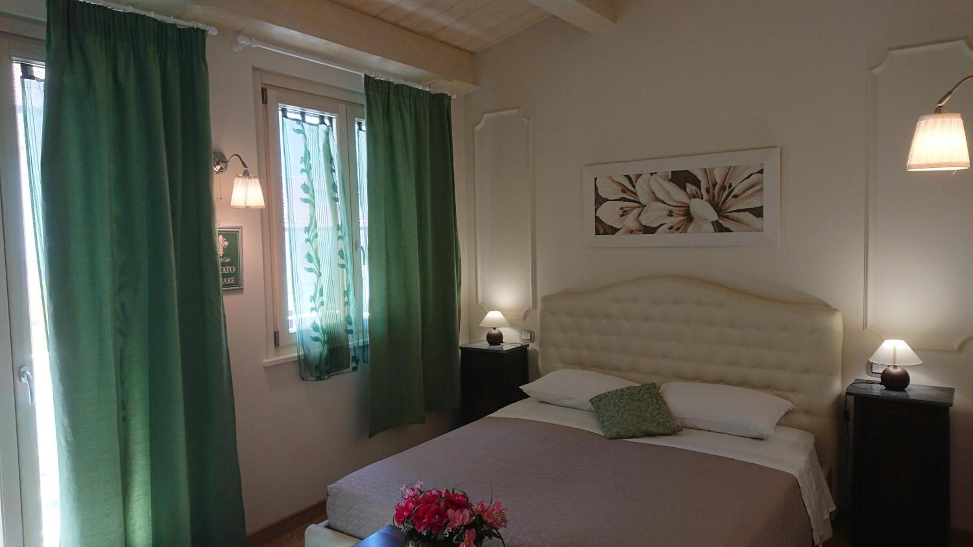 포르토 산텔피디오 Il Piccolo Giglio B&B 외부 사진